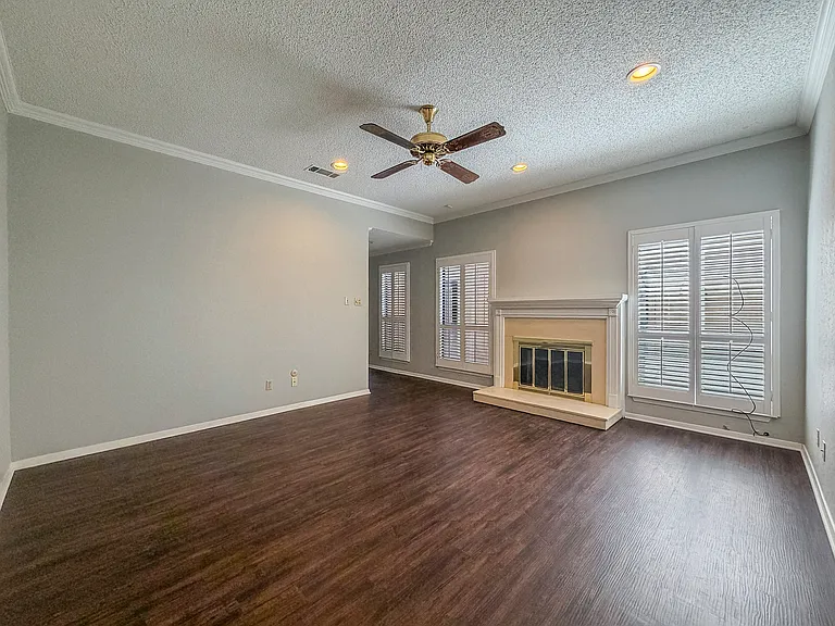 5128 Ledgestone Dr — Photo 9