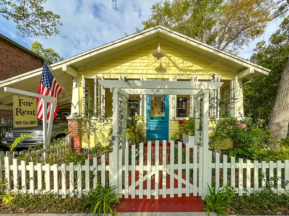 27 S 5th St, Fernandina Beach, FL 32034