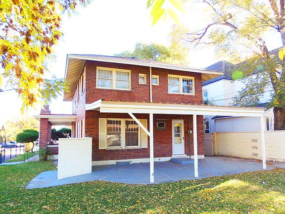 4th image of 301 E Orman Ave