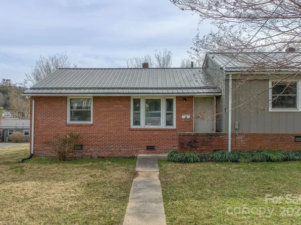 76 Elm Bend Rd, Brevard, NC 28712