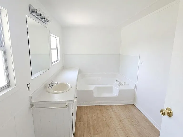 1700 Main St #44 — Photo 9