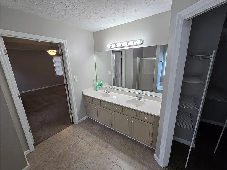 724 Jamie Way NE — Photo 12