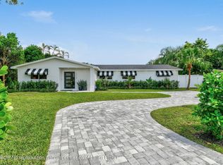 7710 W Lake Dr, Lake Clarke Shores, FL 33406