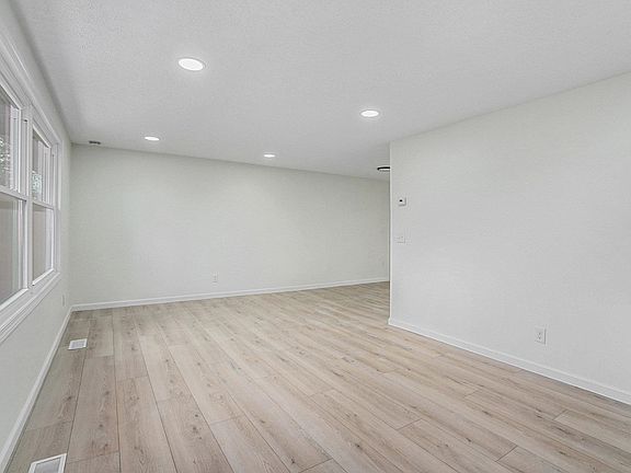 5th image of 51242 County Road 5