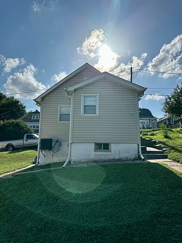 2324 S 30th St Photo 1