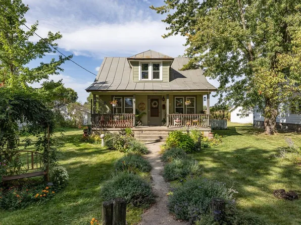 102 Oak STREET N N, Rockland, WI 54653