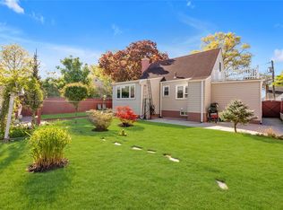 597 Stratford Rd, Baldwin, NY 11510