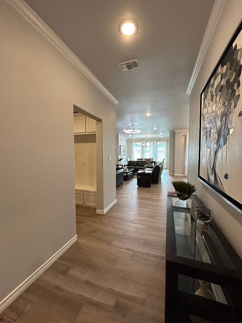 Exceptional Home and Desert Ridge — Photo 4