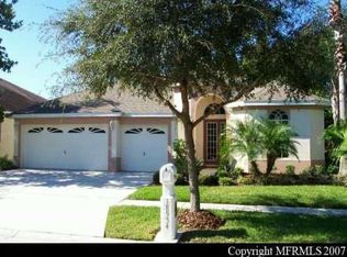 18954 Maisons Dr, Lutz, FL 33558