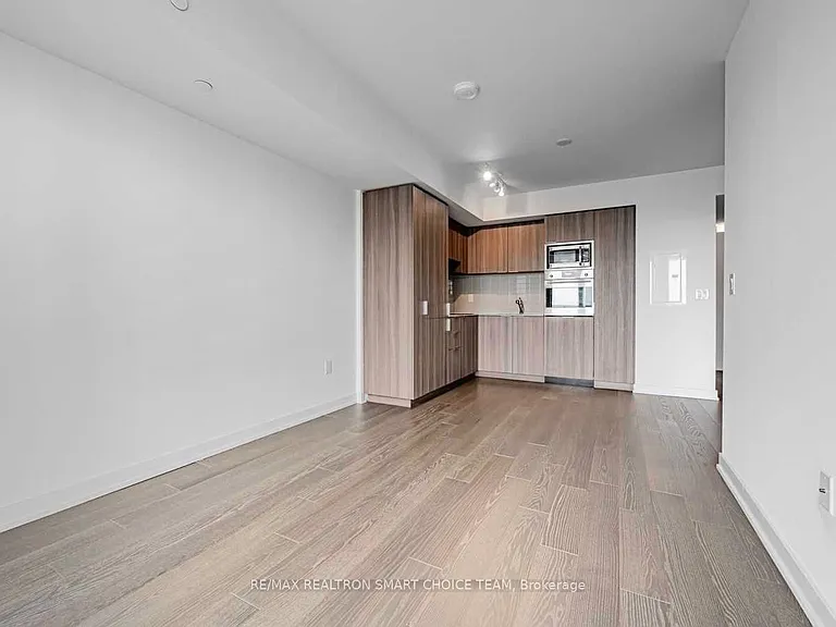 11 Wellesley St W #2506 — Photo 8