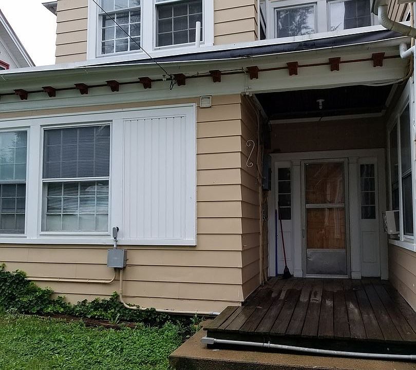 1st image of 708 Summit Ave APT 3