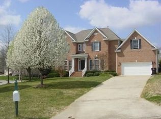 304 Long Meadows Rd, Chapel Hill, NC 27516