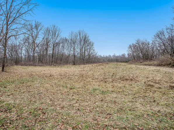 8099 W Guernsey Lake Rd, Delton, MI 49046