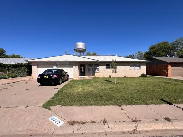 242 Beach St, Hereford, TX 79045