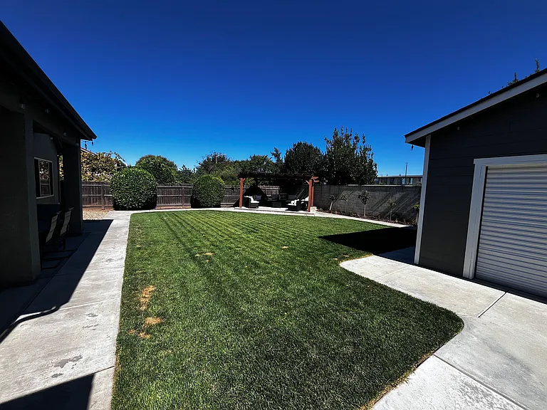645 W Fremont Ave — Photo 14