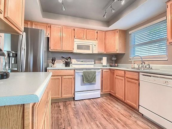 4th image of 11873 Williams Way