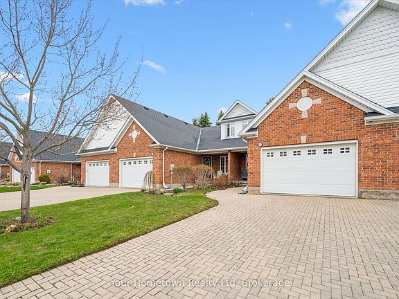 3rd image of 115 Riverwalk Pl