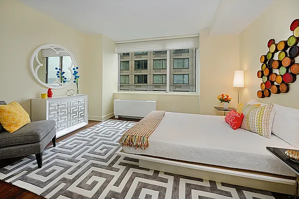 Sold by Corcoran | media 7