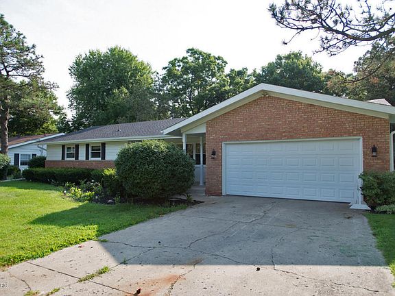 2nd image of 496 S Moorland Dr