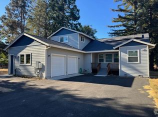 387 Firefly Ln, Sebastopol, CA 95472