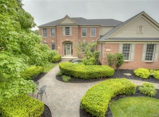 519 Sylvan Dr, Canton, MI