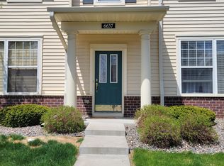 6637 Lamplight Dr #1, Albertville, MN 55301