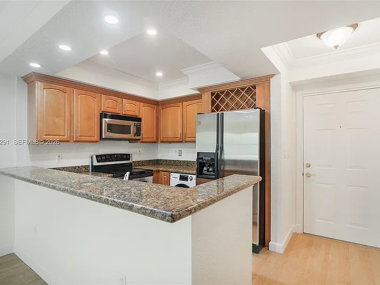 150 NE 15th Ave #235 — Photo 6
