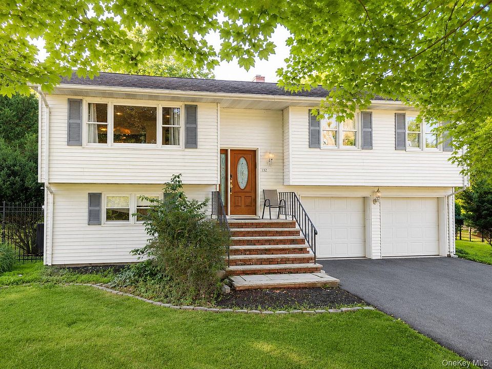 1st image of 132 Hilltop Road