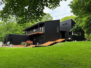 21 Timberglade Rd, Bloomington, MN 55437