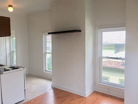 5th image of 213 N Hamilton St APT 6