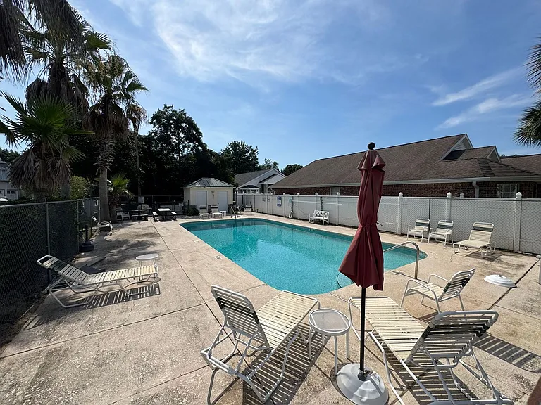 7282 Jacobs Trl — Photo 32