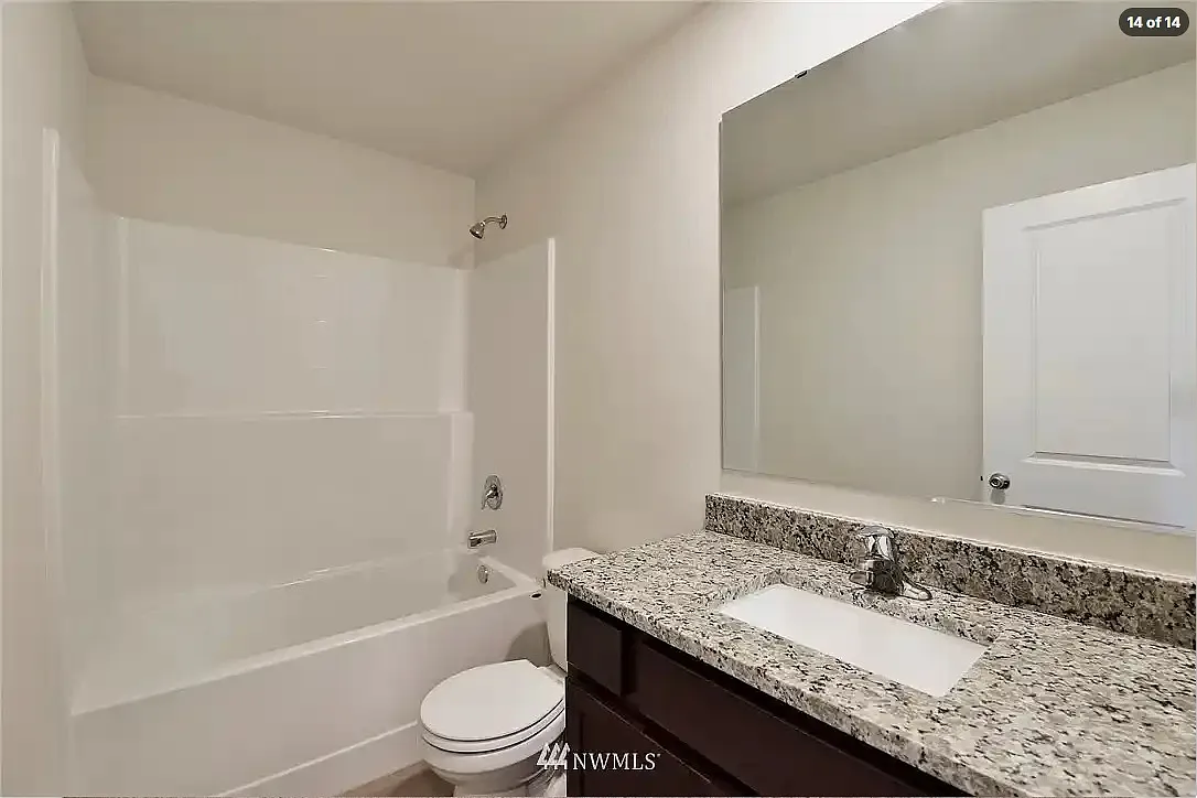 3 bed, 2.5 bath, 1688 sqft, $2,950 — Photo 2