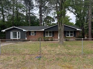 1404 Hibiscus Rd, Fayetteville, NC 28311