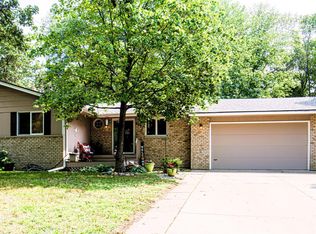 8975 Jackson Ave, Lexington, MN 55014