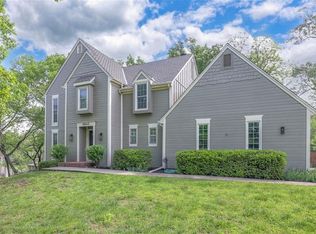 16045 Kenneth Rd, Stilwell, KS 66085