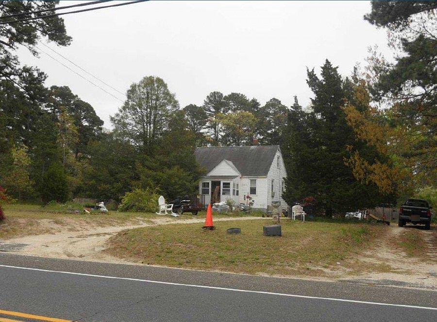 2nd image of 1131 Route Us 9 S