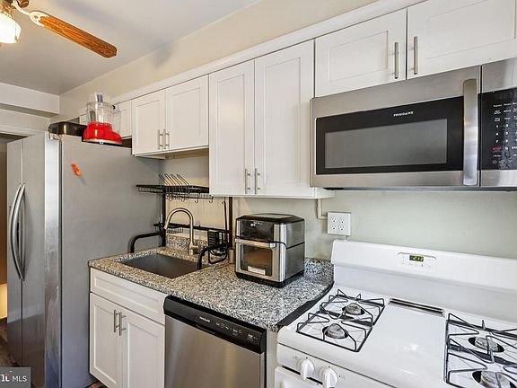 5th image of 1770 Weston Ave