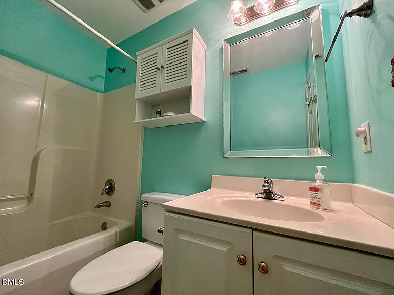 18 Garden Hills Ct — Photo 15