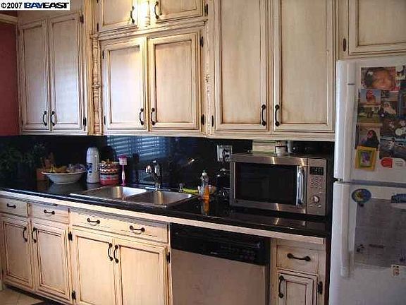 3rd image of 26433 Stanwood Ave