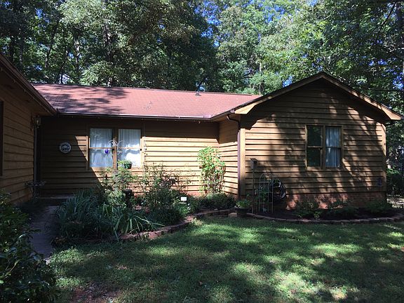 3rd image of 6320 Saddlewood Dr