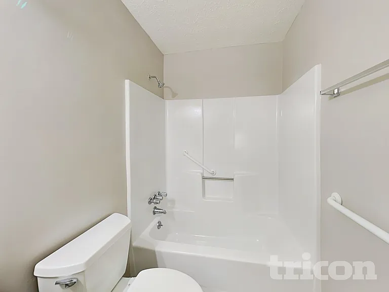 1147 Reading Dr NW — Photo 10