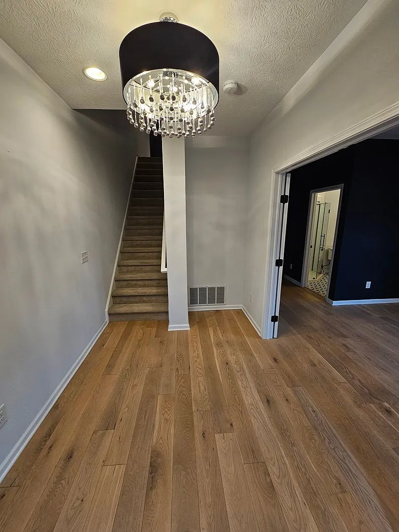 Don't Miss Your Chance to Lease this Luxurious End Unit Townhome Condo in Crocker Park!! — Photo 2