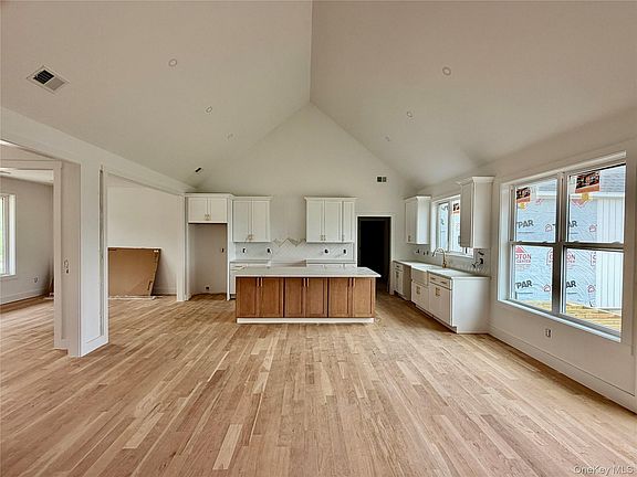 3rd image of 29 Abu Mousa Drive