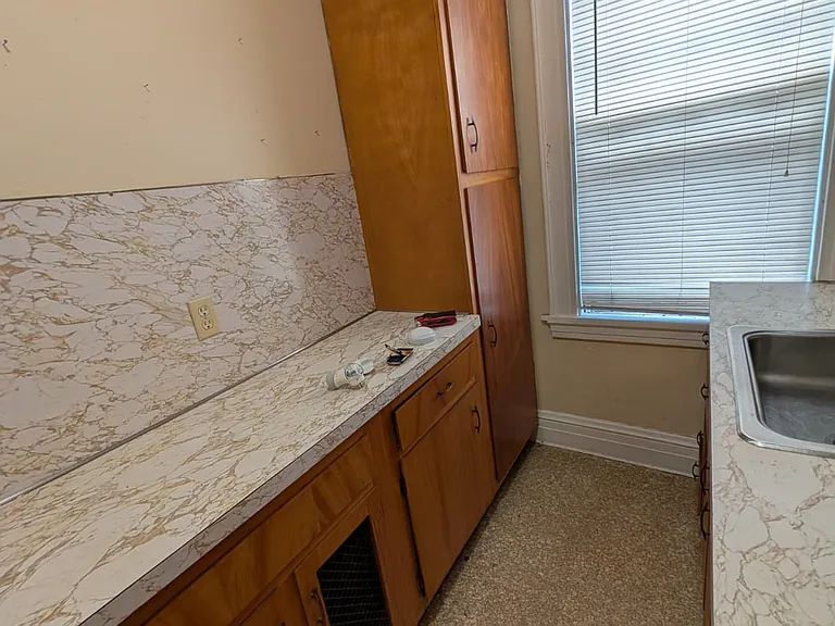 305 Main St #1 — Photo 5