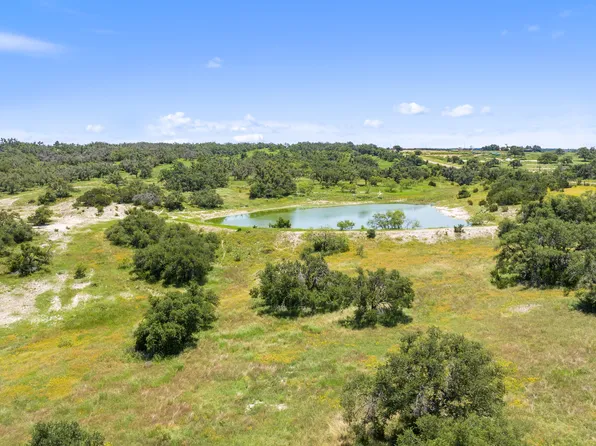 9069 Ranch Road 1323, Fredericksburg, TX 78624
