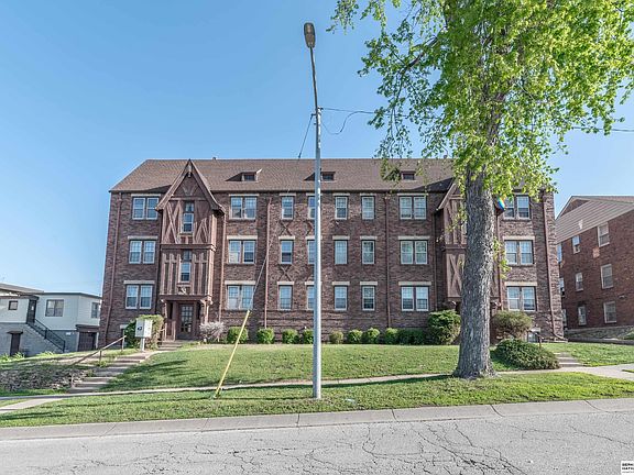 3rd image of 4918 Capitol Ave