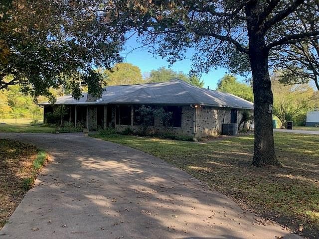 1st image of 1011 W Shepherd Dr