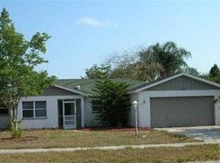 1672 Towering Oak Dr, Sarasota, FL 34232
