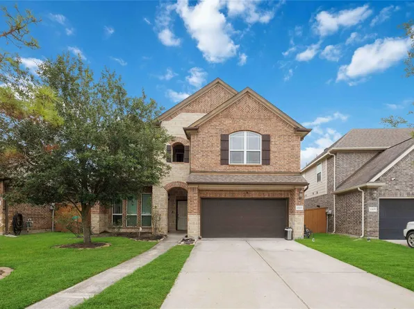 10601 Clouds Rest Dr, Iowa Colony, TX 77583