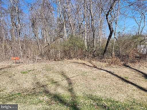 3rd image of 13 Pinehurst Trl
